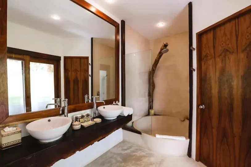 Beachfront Suites In Tulum Beach מלון