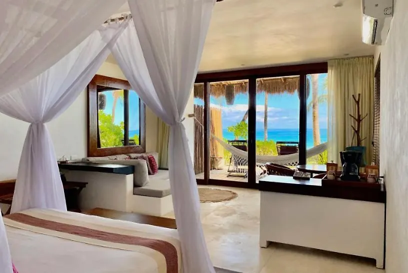 Beachfront Suites In Tulum Beach מלון
