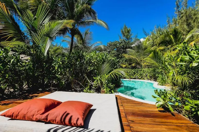 Beachfront Suites In Tulum Beach מלון